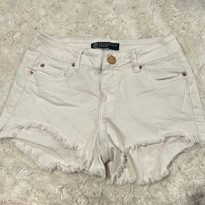 Boom boom white jean shorts size small